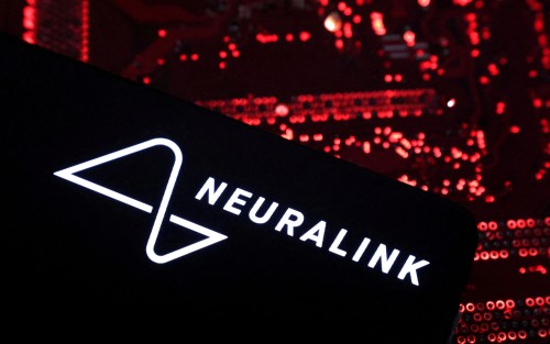 Canadian neurosurgeons seek six patients for Musk’s Neuralink brain study